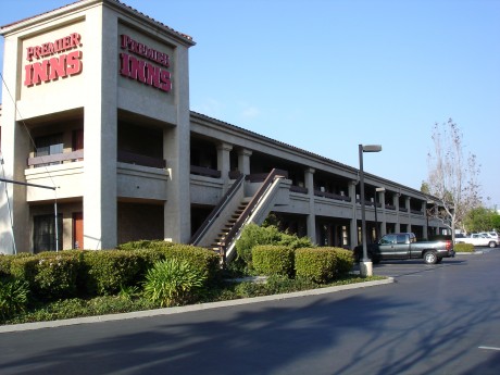 Premier Inns Thousand Oaks - Exterior View